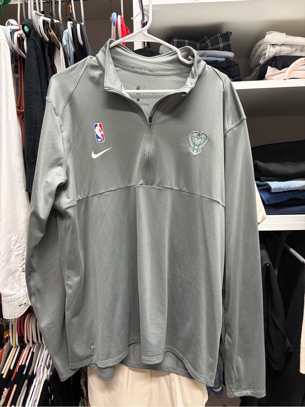 Nike Men’s Gray Milwaukee Bucks Quarter-Zip Pullover